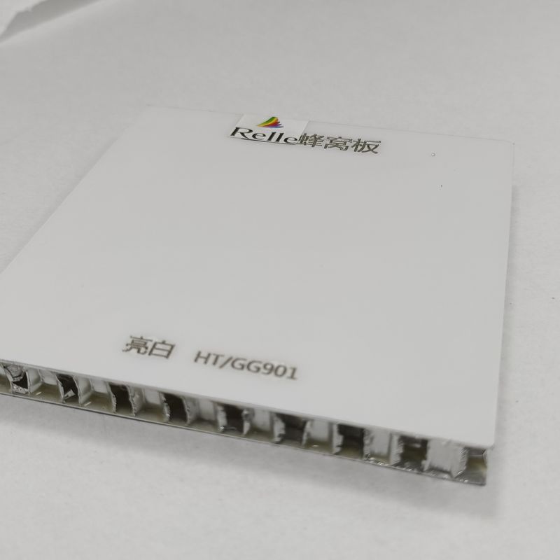 Wyrzucone aluminiowe panele z pączków miodnych 4x8 do zastosowań w budowie łodzi