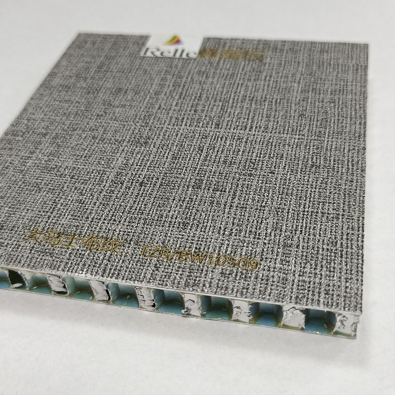 Wyrzucone aluminiowe panele z pączków miodnych 4x8 do zastosowań w budowie łodzi